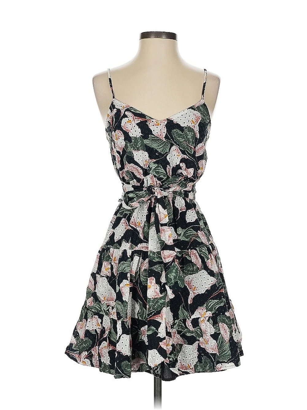 Express Black Floral Eyelet Dress Feminine Tropical Vacation Sz XS